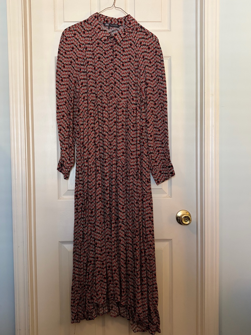 Zara Long-Sleeve Floral Midi Dress in Red/Orange and Black - SZ L NEW W/O Tags